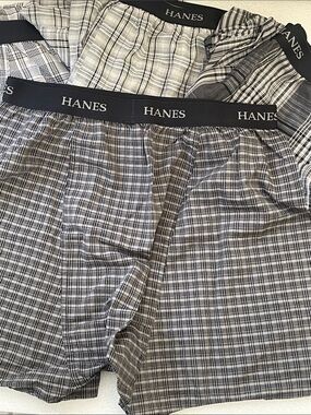 Hanes Men's Gray Plaid Cotton Boxer Shorts - 4 Pack. Size m.